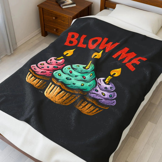 Blow Me Cupcake Blanket - MollitaMade