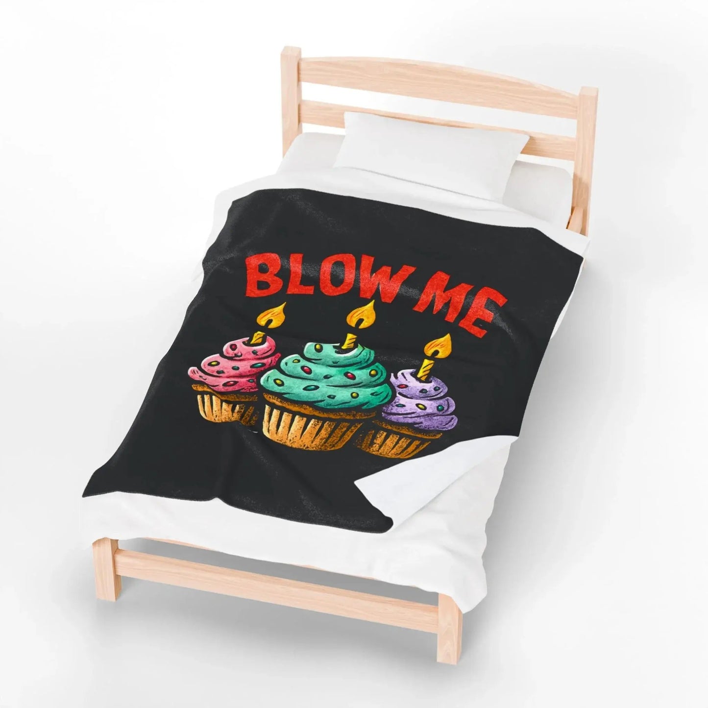 Blow Me Cupcake Blanket - MollitaMade